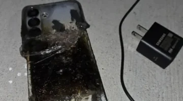 انفجار جالاكسي S25 بلس.. حادثة مفاجئة للهاتف أثناء الشحن تثير قلق المستخدمين